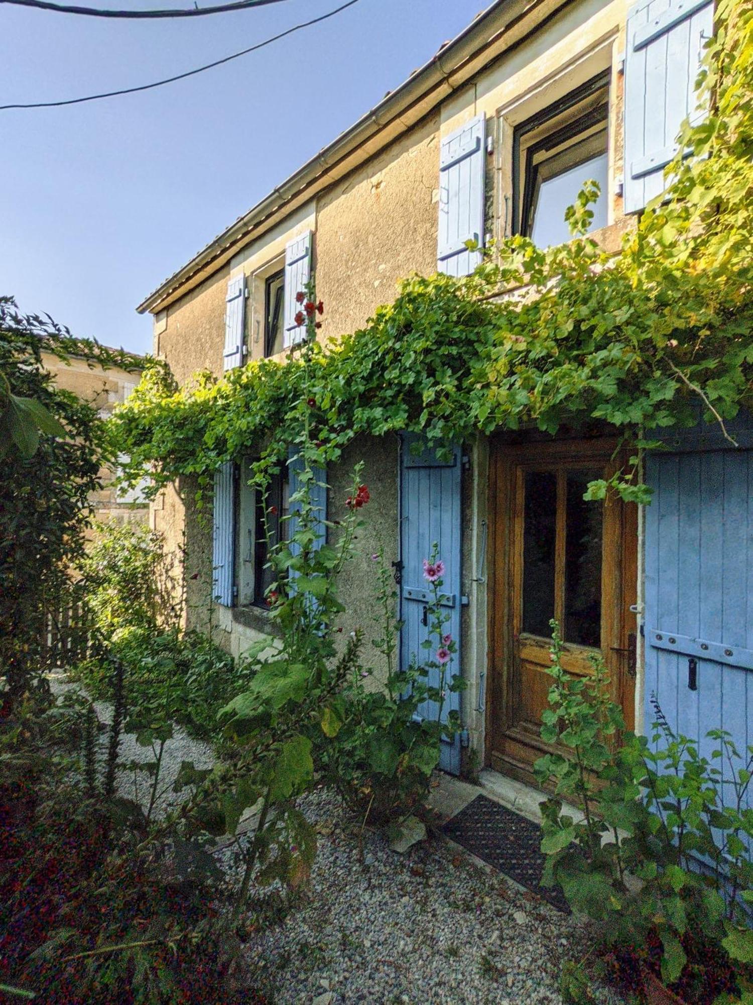 Les Volets Bleus Arçais Exterior foto